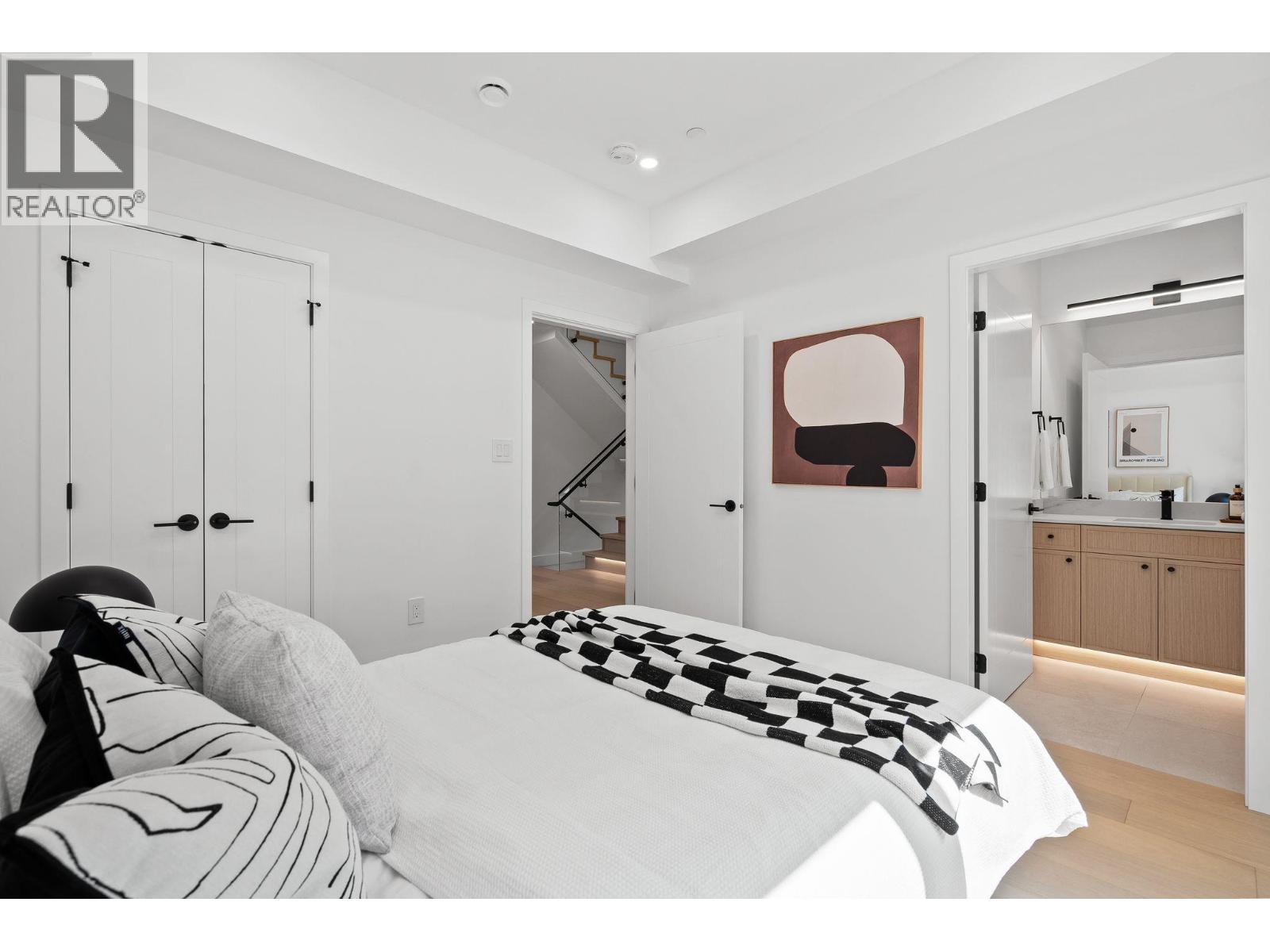 1 3255 W 13th Avenue, Vancouver, British Columbia  V6K 2V6 - Photo 28 - R3162239