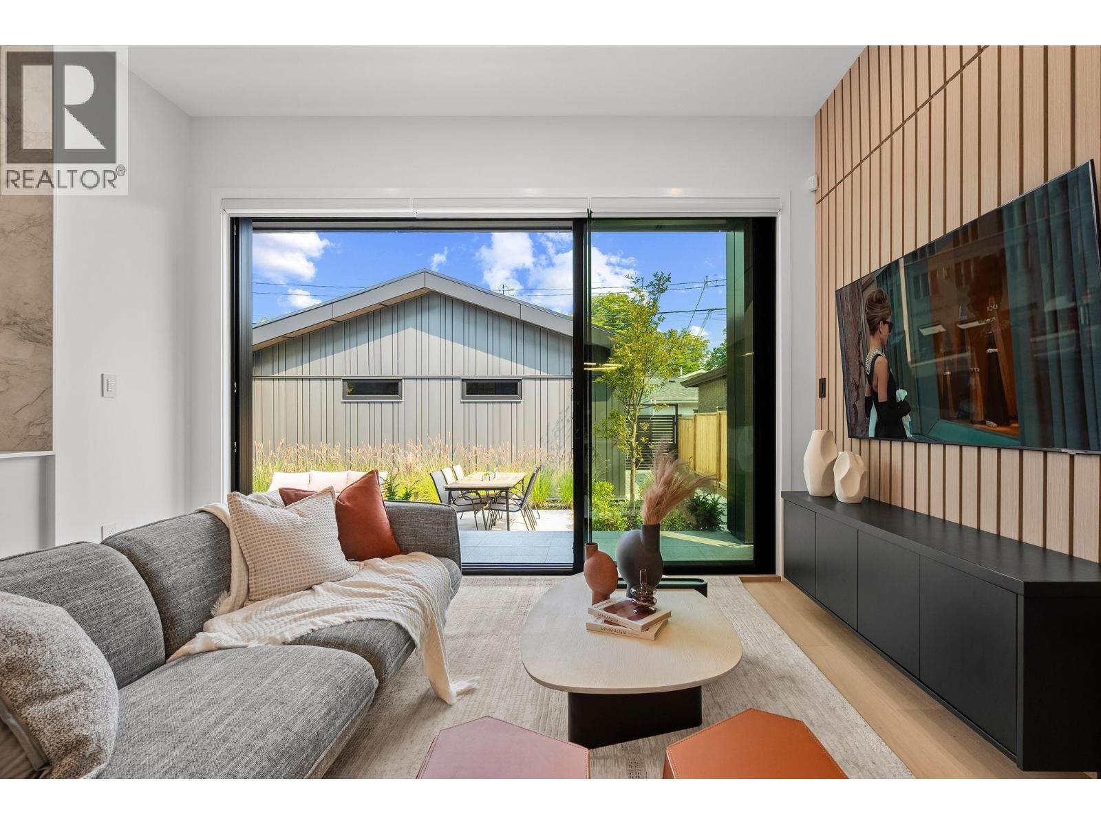 2 3255 W 13th Avenue, Vancouver, British Columbia  V6K 2V6 - Photo 5 - R3162246