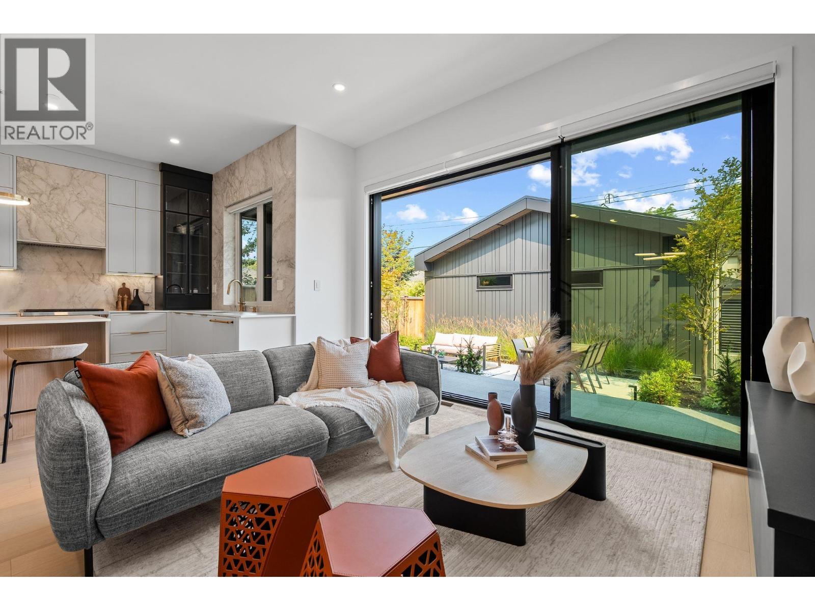 2 3255 W 13th Avenue, Vancouver, British Columbia  V6K 2V6 - Photo 6 - R3162246