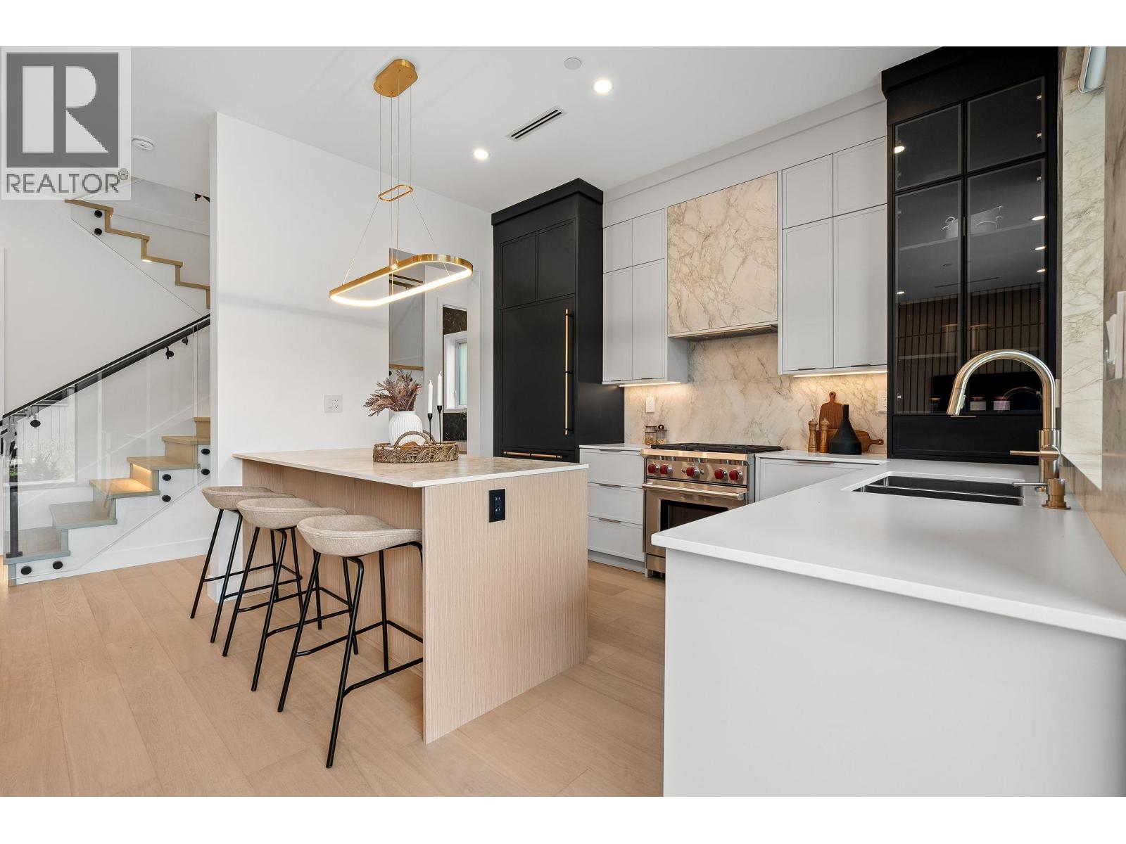 2 3255 W 13th Avenue, Vancouver, British Columbia  V6K 2V6 - Photo 9 - R3162246