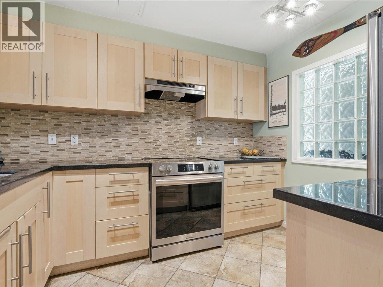 201 3220 W 4th Avenue, Vancouver, British Columbia  V6K 1R9 - Photo 7 - R3162251