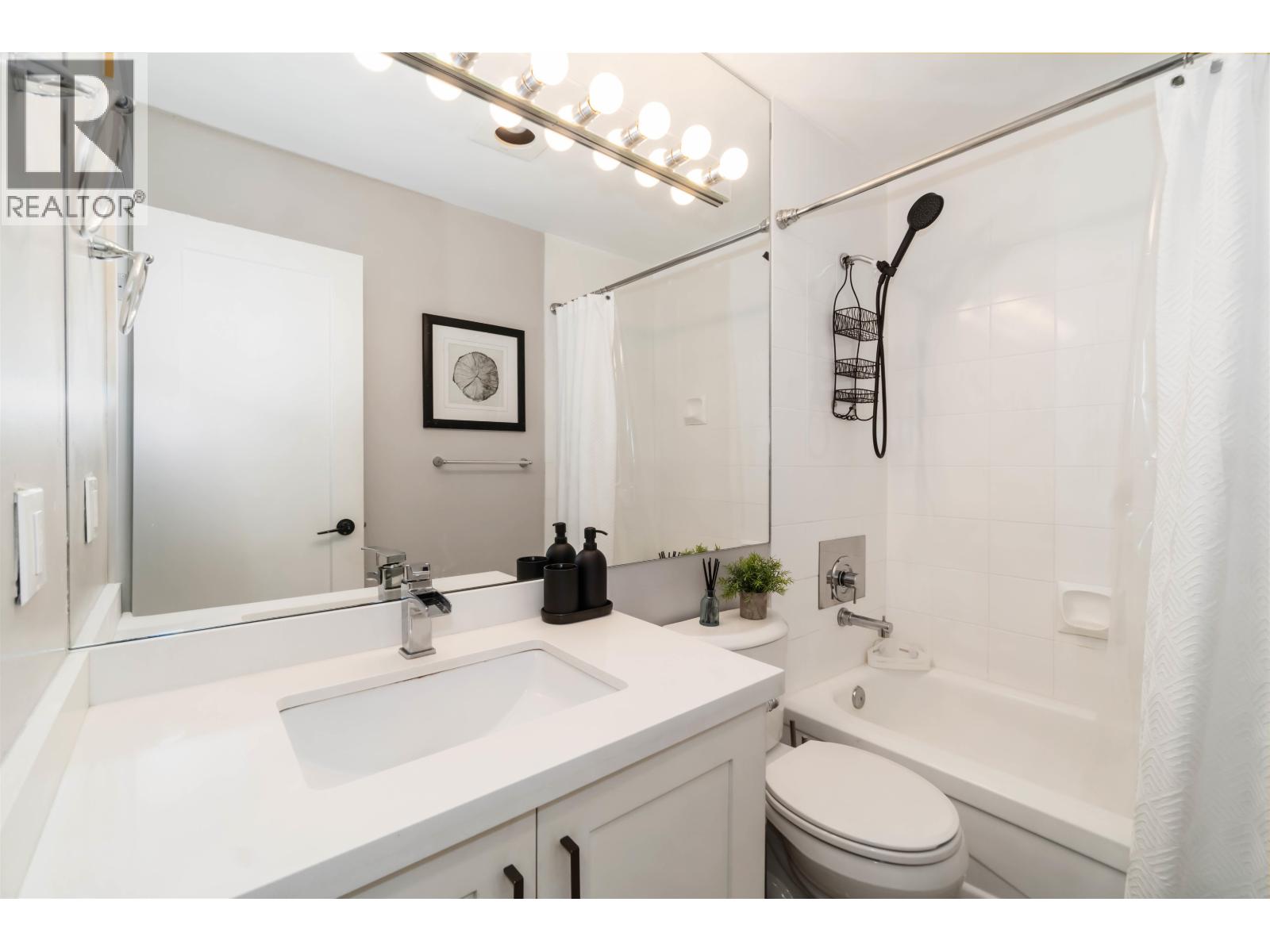 317 1345 W 15th Avenue, Vancouver, British Columbia  V6H 3R3 - Photo 13 - R3162292