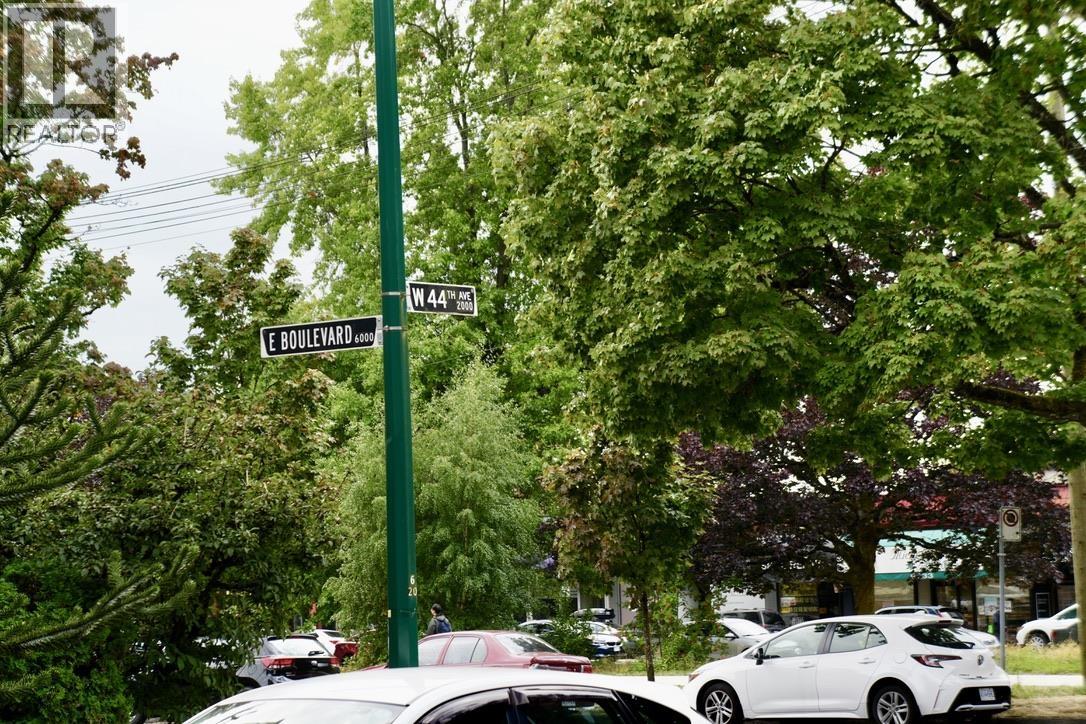 203 2095 W 44th Avenue, Vancouver, British Columbia  V6M 2G1 - Photo 19 - R3162296