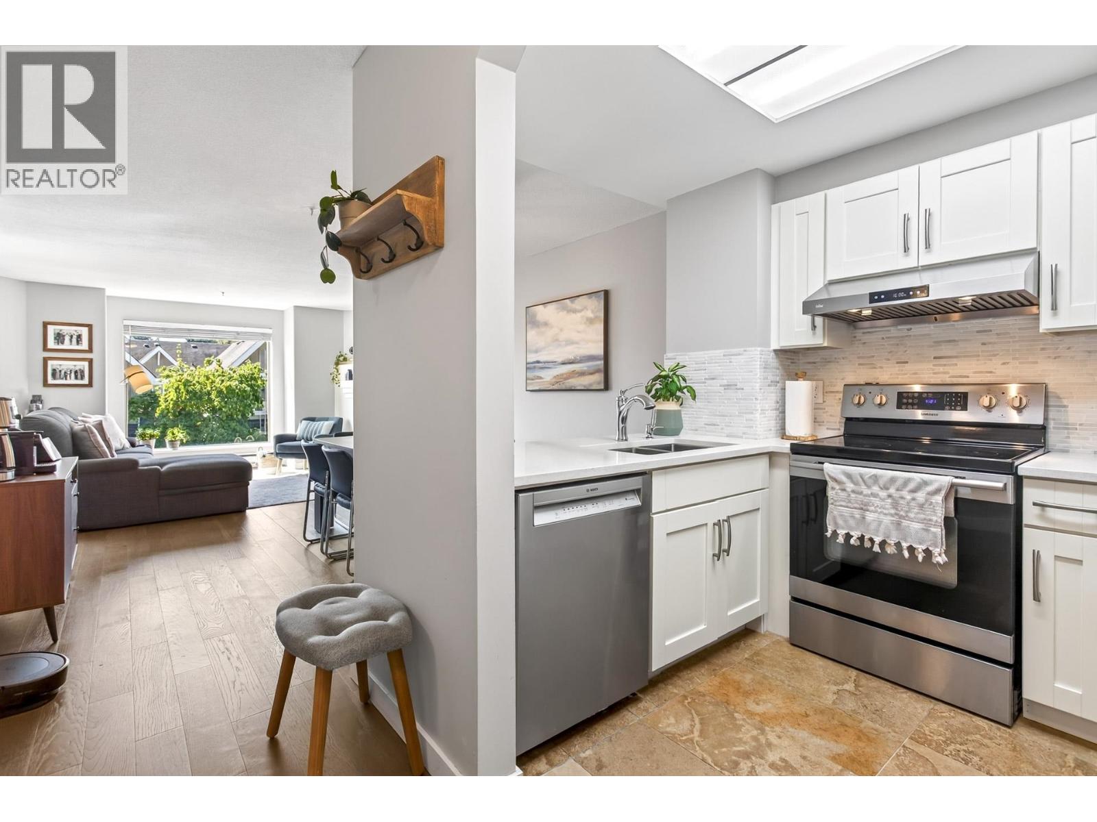 306 1650 Grant Avenue, Port Coquitlam, British Columbia  V3B 7V2 - Photo 4 - R3162300
