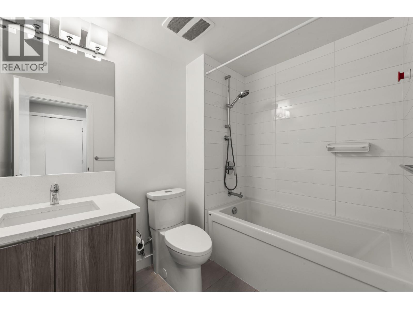 3705 4900 Lennox Lane, Burnaby, British Columbia  V5H 0G9 - Photo 4 - R3162322