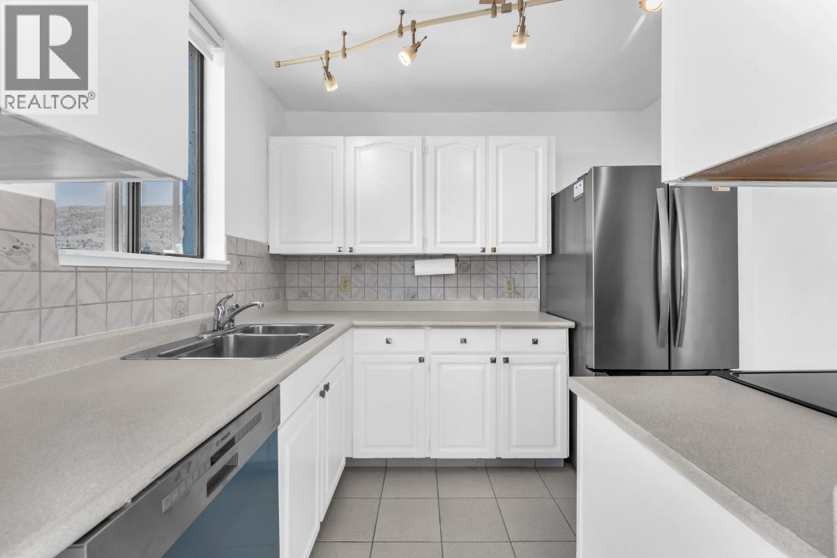 1102 555 13th Street, West Vancouver, British Columbia  V7T 2N8 - Photo 6 - R3162325