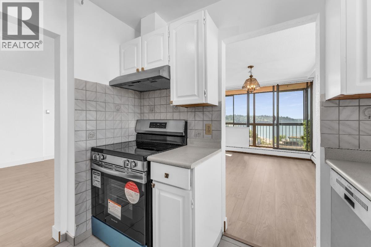 1102 555 13th Street, West Vancouver, British Columbia  V7T 2N8 - Photo 8 - R3162325