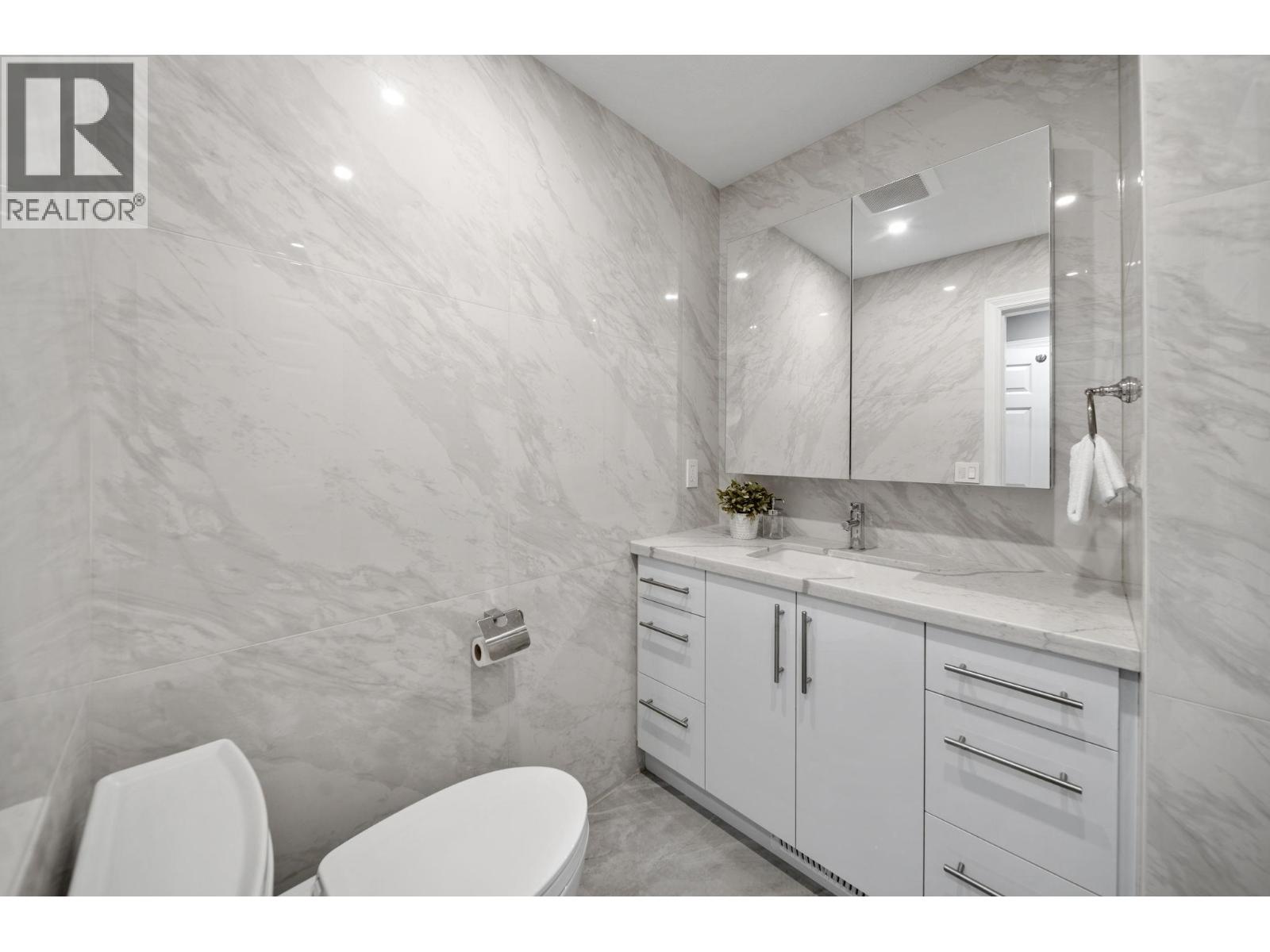 2480 Gale Avenue, Coquitlam, British Columbia  V3K 6B6 - Photo 12 - R3162258