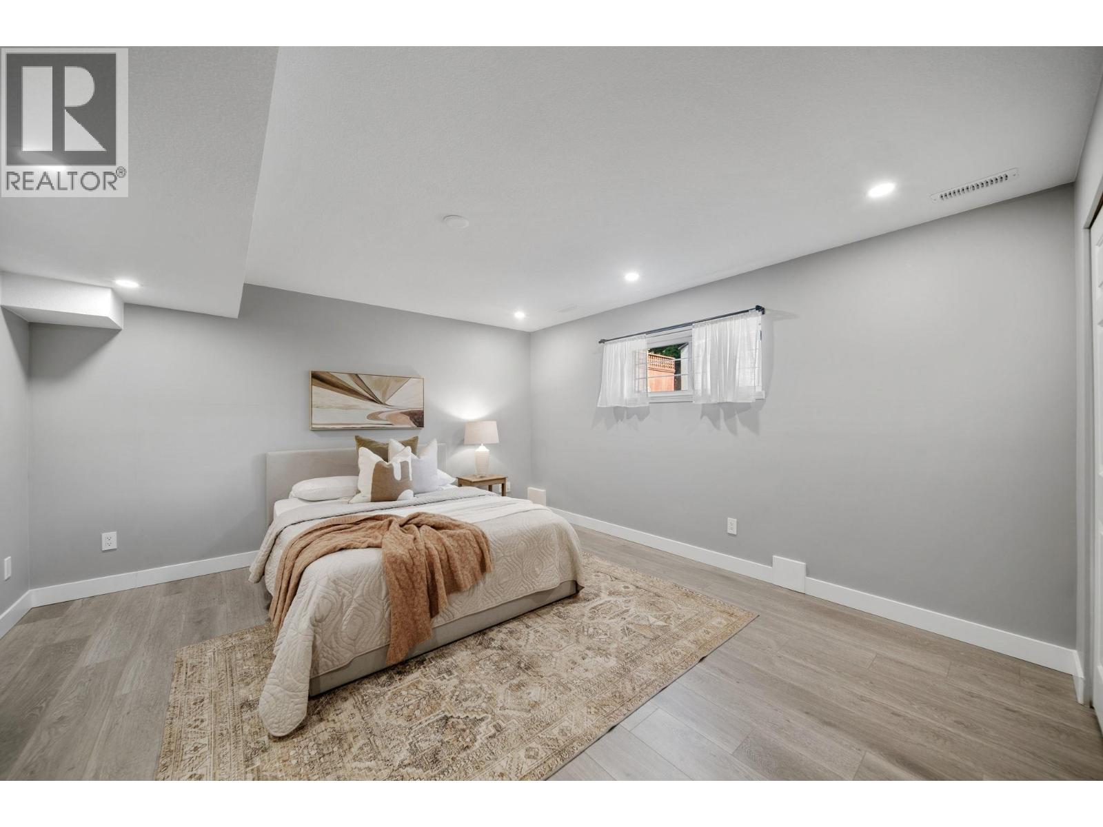 2480 Gale Avenue, Coquitlam, British Columbia  V3K 6B6 - Photo 30 - R3162258