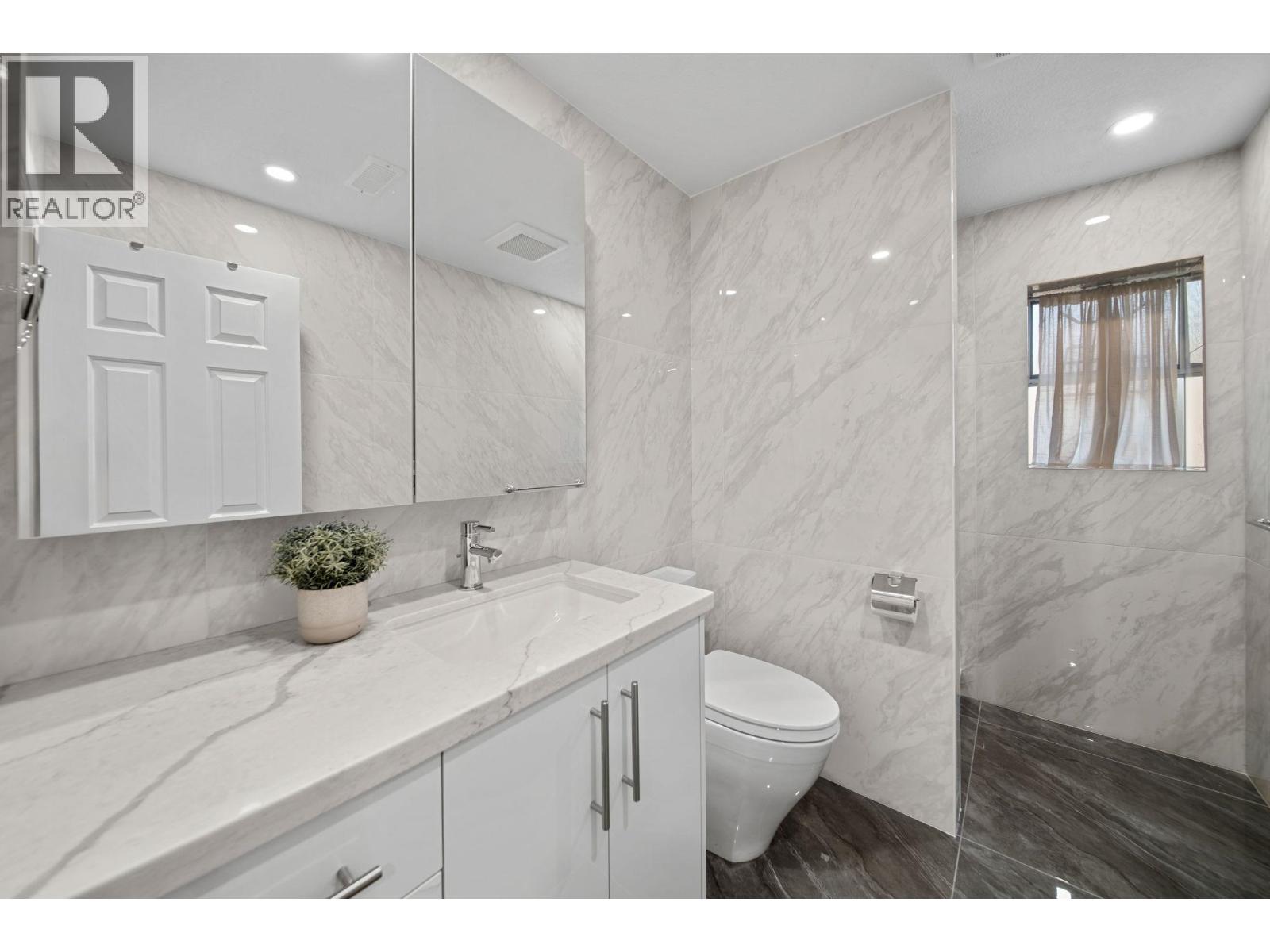 2480 Gale Avenue, Coquitlam, British Columbia  V3K 6B6 - Photo 32 - R3162258