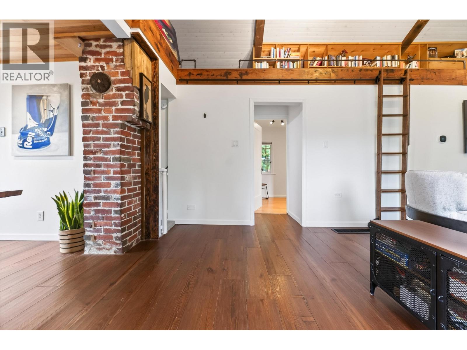 1371 Borthwick Road, North Vancouver, British Columbia  V7K 1X9 - Photo 5 - R3162299