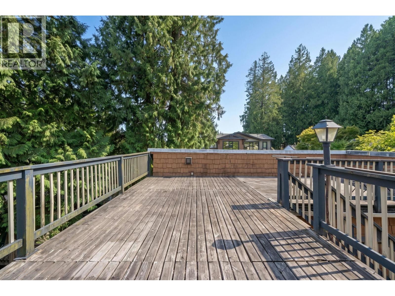 416 Fairway Street, Coquitlam, British Columbia  V3K 4G2 - Photo 11 - R3162304