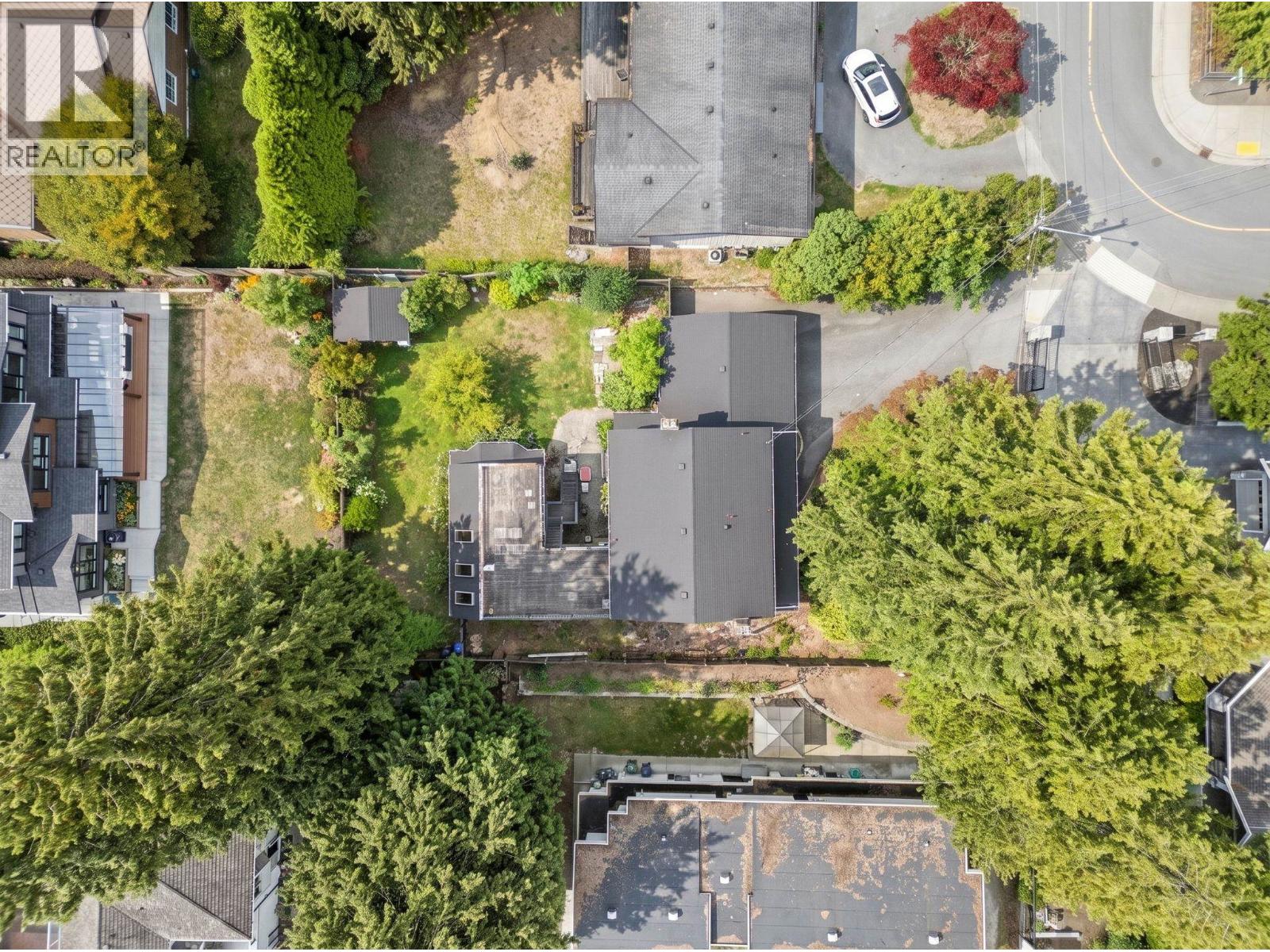 416 Fairway Street, Coquitlam, British Columbia  V3K 4G2 - Photo 6 - R3162304