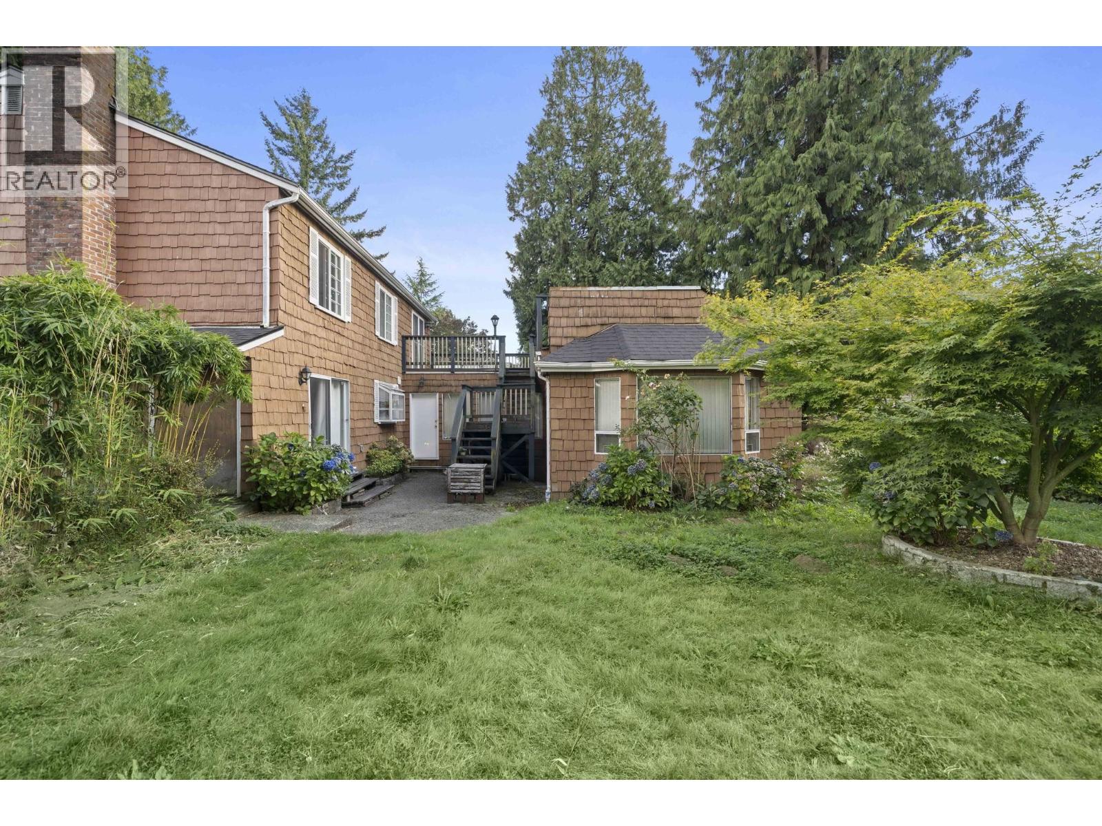 416 Fairway Street, Coquitlam, British Columbia  V3K 4G2 - Photo 8 - R3162304