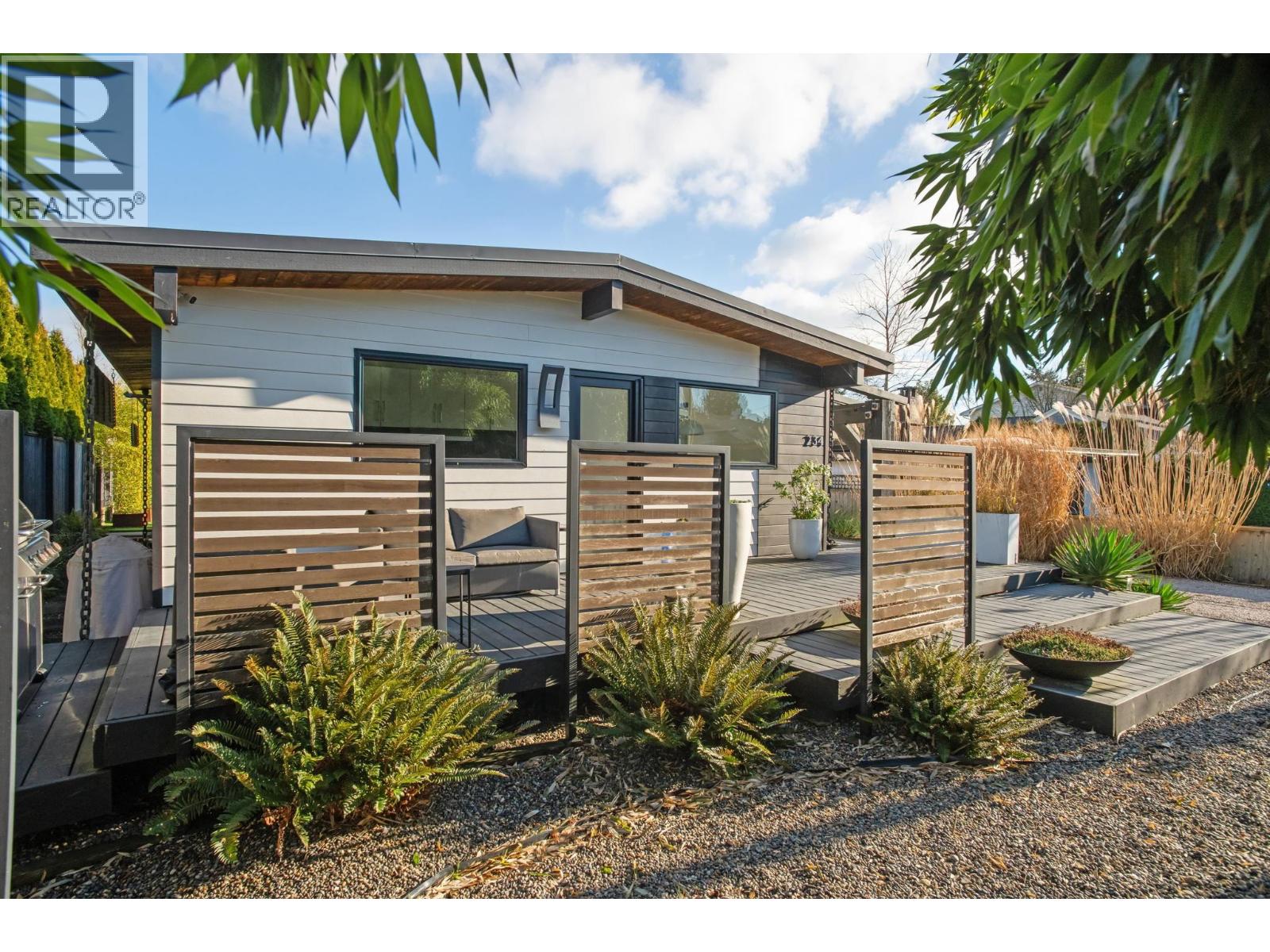 234 67 Street, Tsawwassen, British Columbia  V4L 1M1 - Photo 2 - R3162311