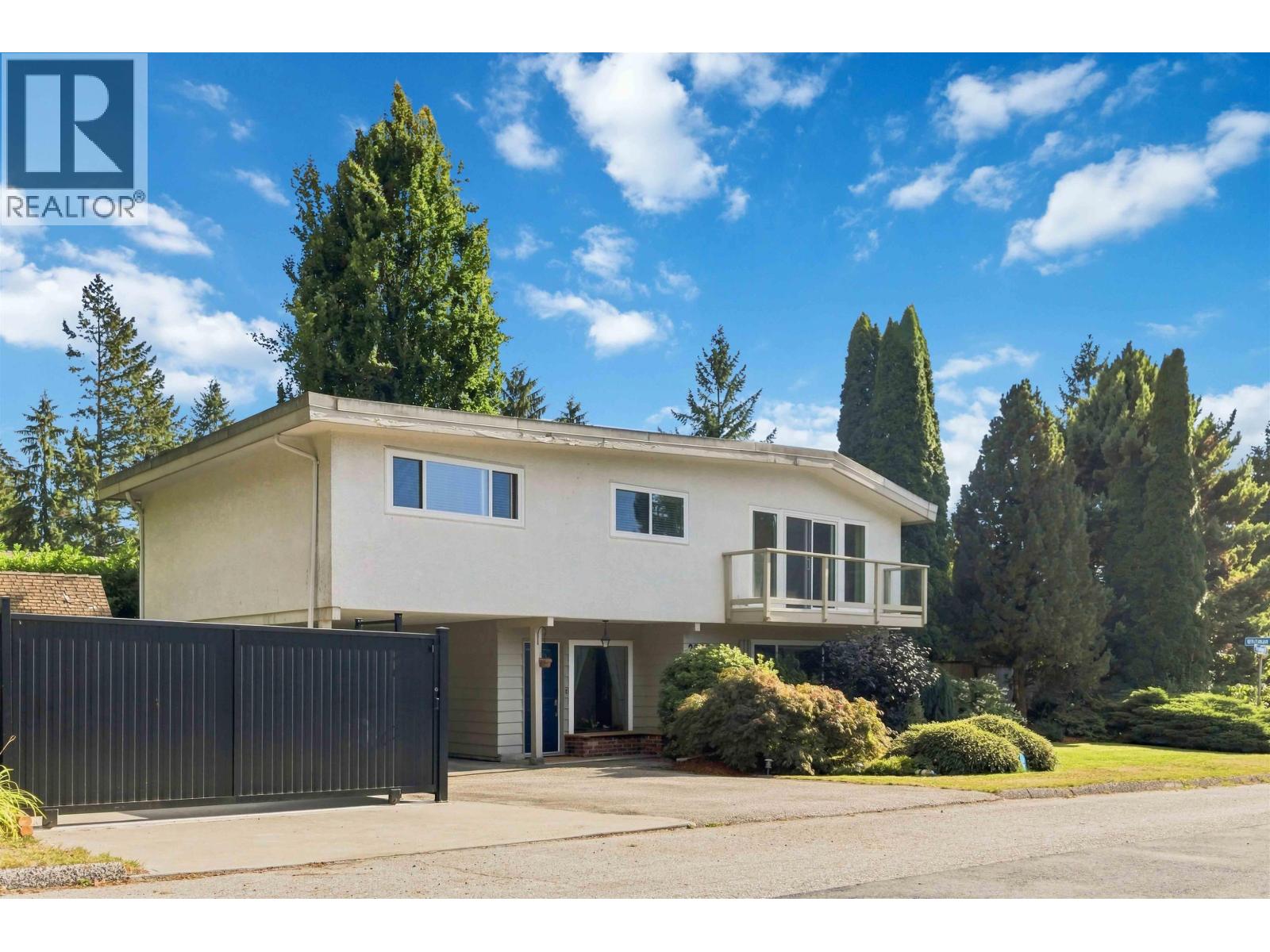 2285 TOMPKINS CRESCENT, north vancouver, British Columbia