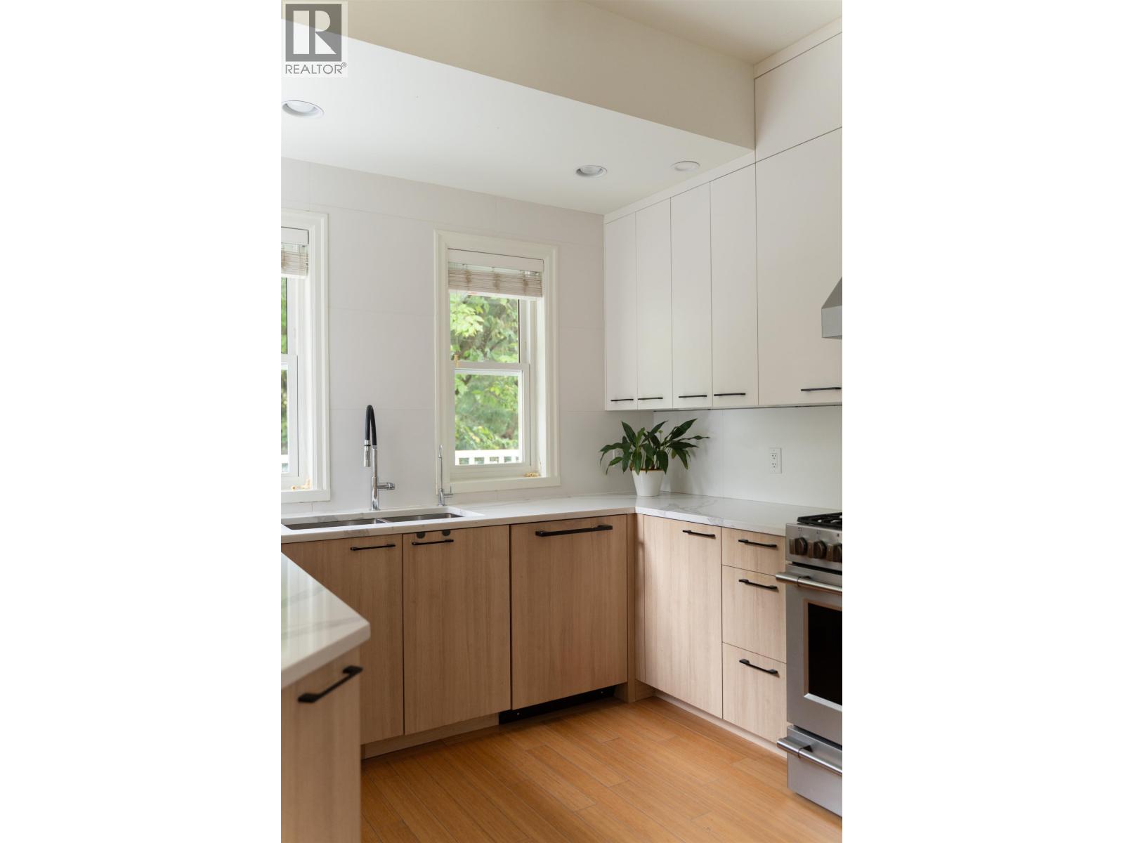 2537 Woodland Drive, Vancouver, British Columbia  V5N 3P4 - Photo 31 - R3162327