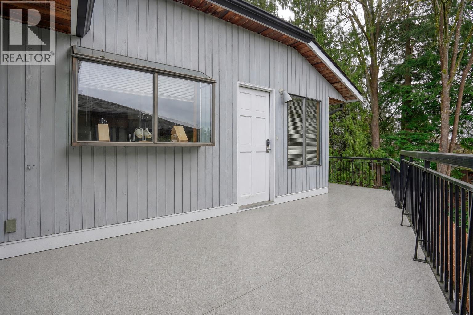 2030 Jordan Drive, Burnaby, British Columbia  V5B 4E8 - Photo 29 - R3162328