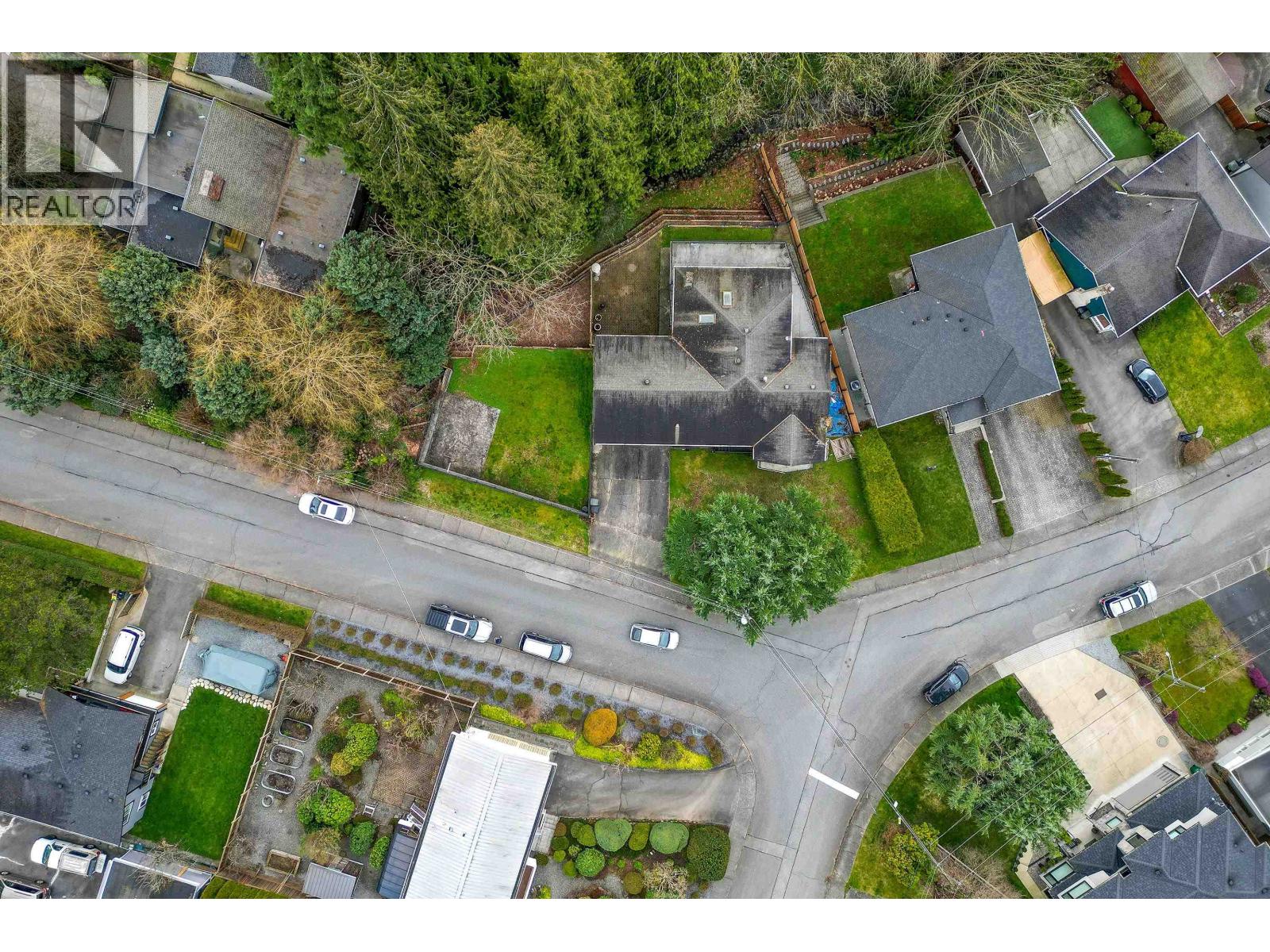 2030 Jordan Drive, Burnaby, British Columbia  V5B 4E8 - Photo 38 - R3162328