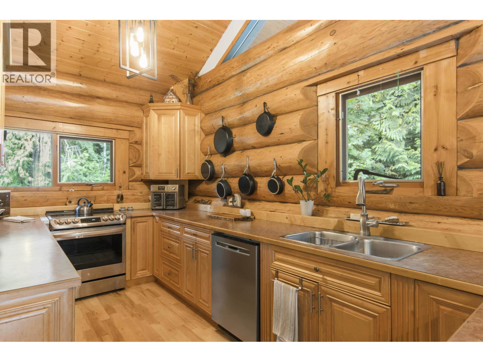 2020 Paradise Valley Road, Squamish, British Columbia  V0N 1H0 - Photo 12 - R3162341