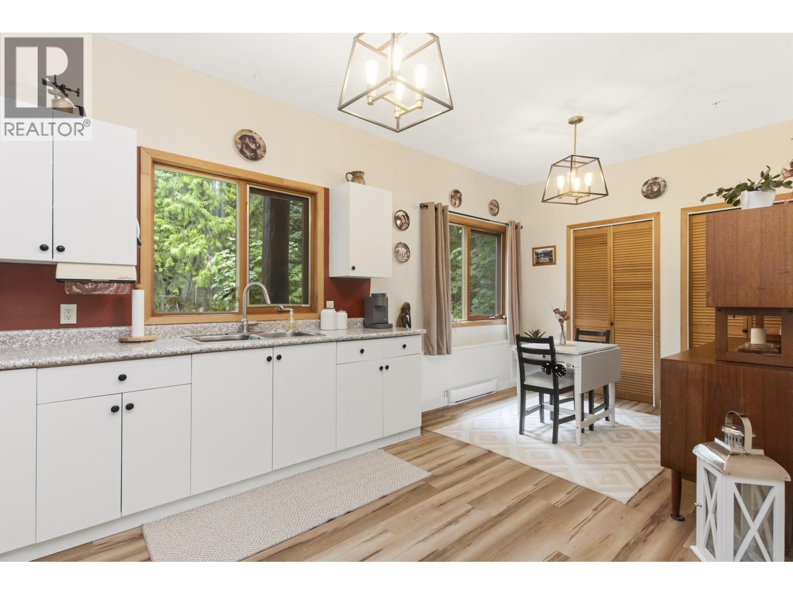 2020 Paradise Valley Road, Squamish, British Columbia  V0N 1H0 - Photo 20 - R3162341