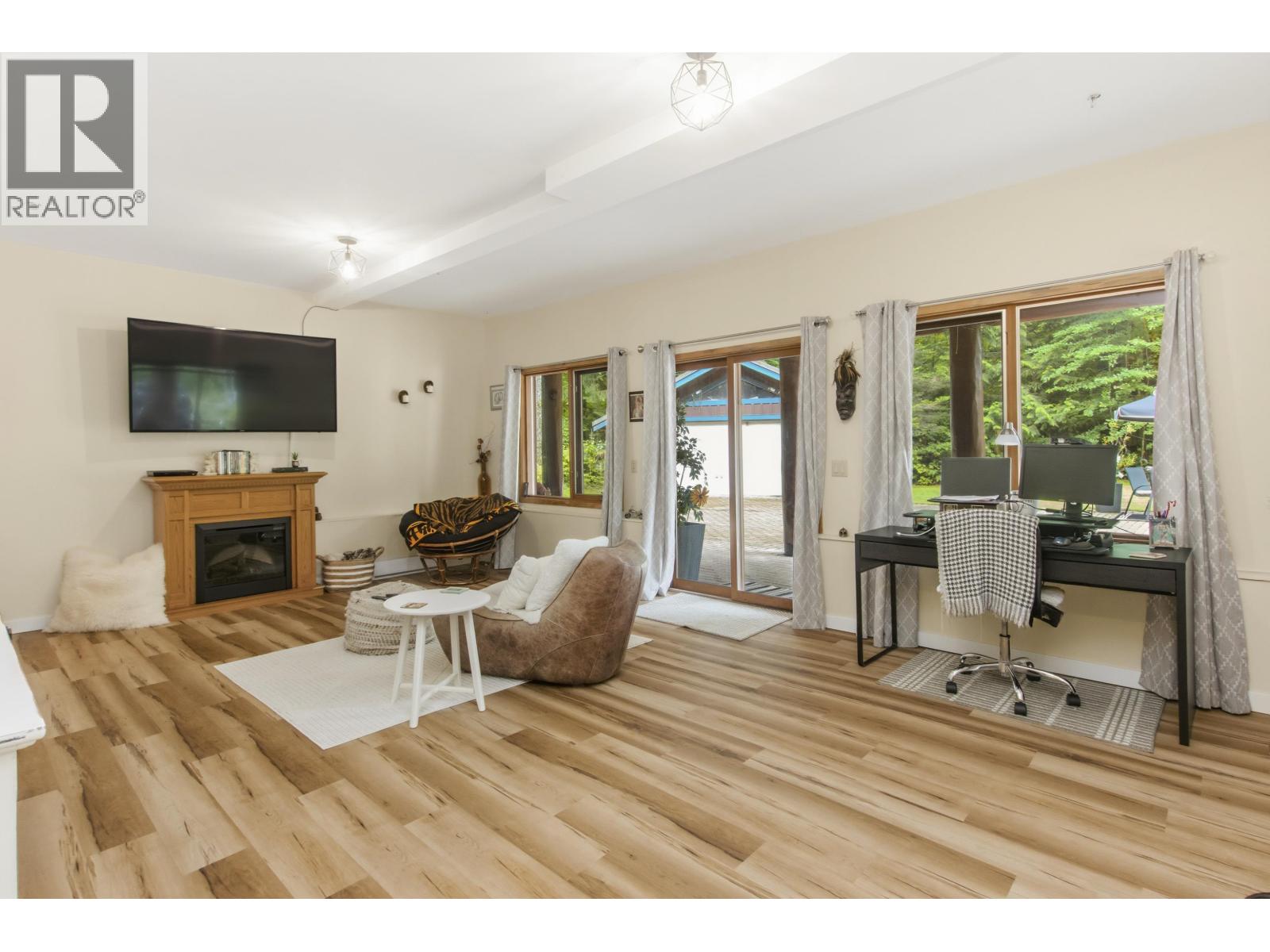 2020 Paradise Valley Road, Squamish, British Columbia  V0N 1H0 - Photo 23 - R3162341