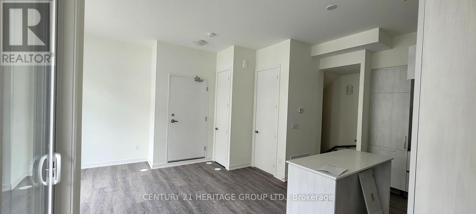 1230 - 12 David Eyer Road, Richmond Hill, Ontario  L4S 0N3 - Photo 7 - N13755678