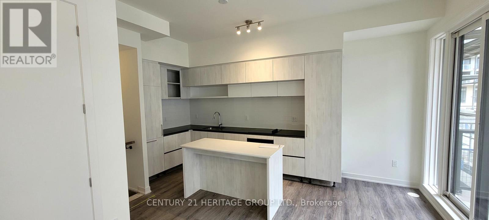 1230 - 12 David Eyer Road, Richmond Hill, Ontario  L4S 0N3 - Photo 8 - N13755678
