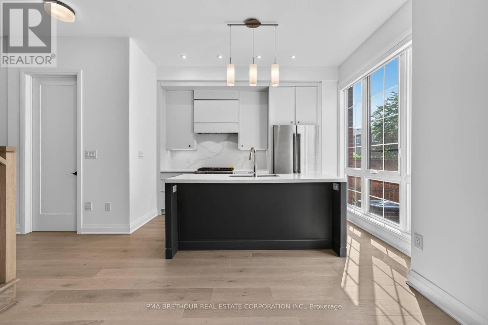 59 Alton Crescent, Vaughan, Ontario  L4J 4R3 - Photo 5 - N13755770