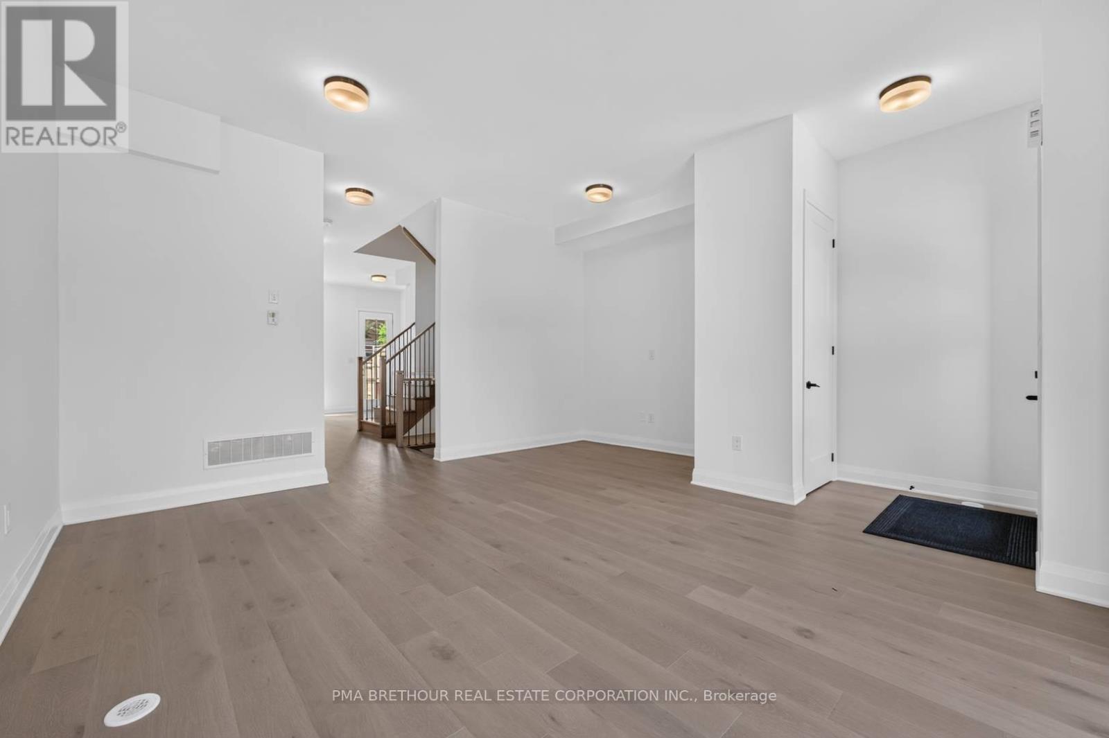 59 Alton Crescent, Vaughan, Ontario  L4J 4R3 - Photo 8 - N13755770