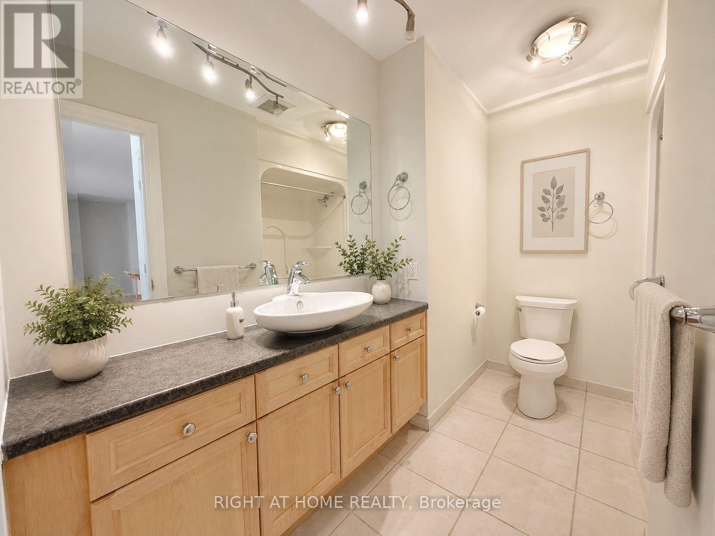 1001 - 250 Pall Mall Street, London East, Ontario  N6A 4K3 - Photo 8 - X13616932