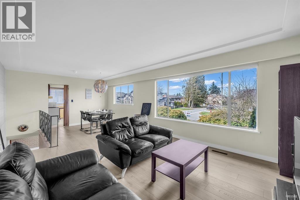 8620 Camden Crescent, Richmond, British Columbia  V7C 3G4 - Photo 2 - R3162275