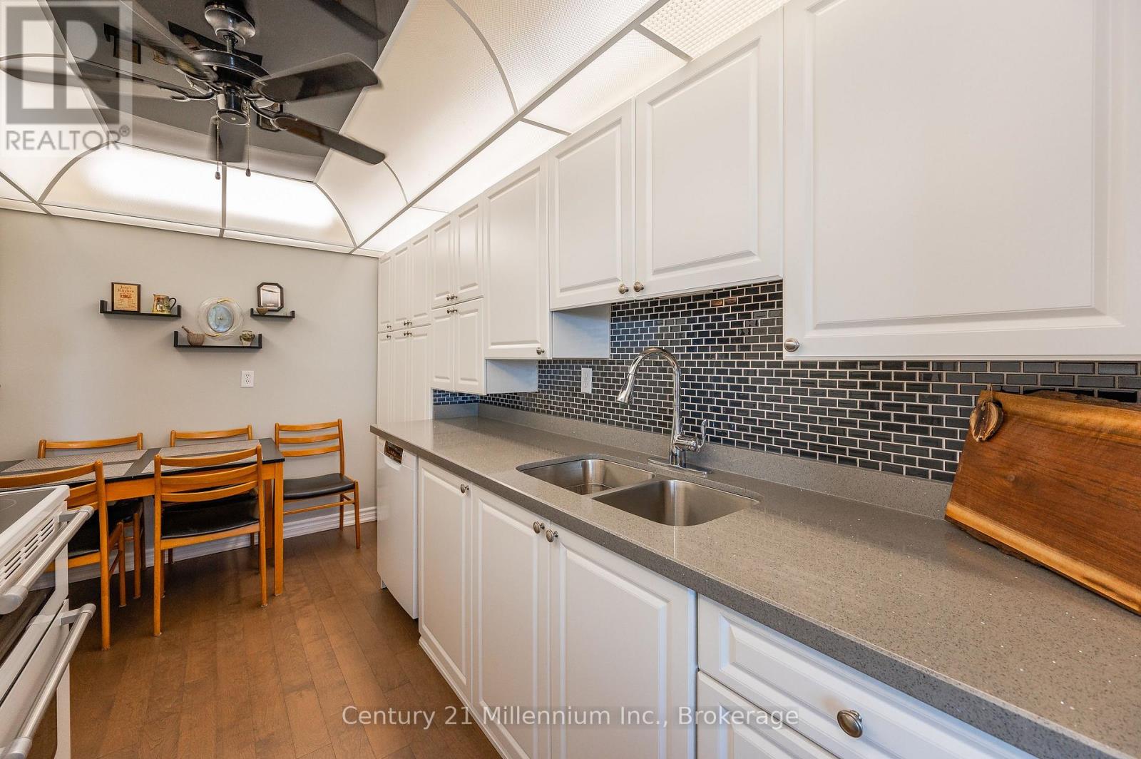 1605 - 2055 Upper Middle Road, Burlington (Brant Hills), Ontario  L7P 3P4 - Photo 22 - W13755656