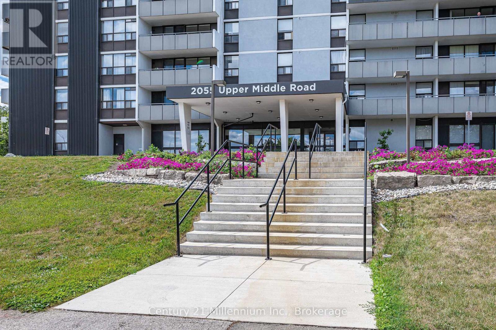 1605 - 2055 Upper Middle Road, Burlington (Brant Hills), Ontario  L7P 3P4 - Photo 3 - W13755656