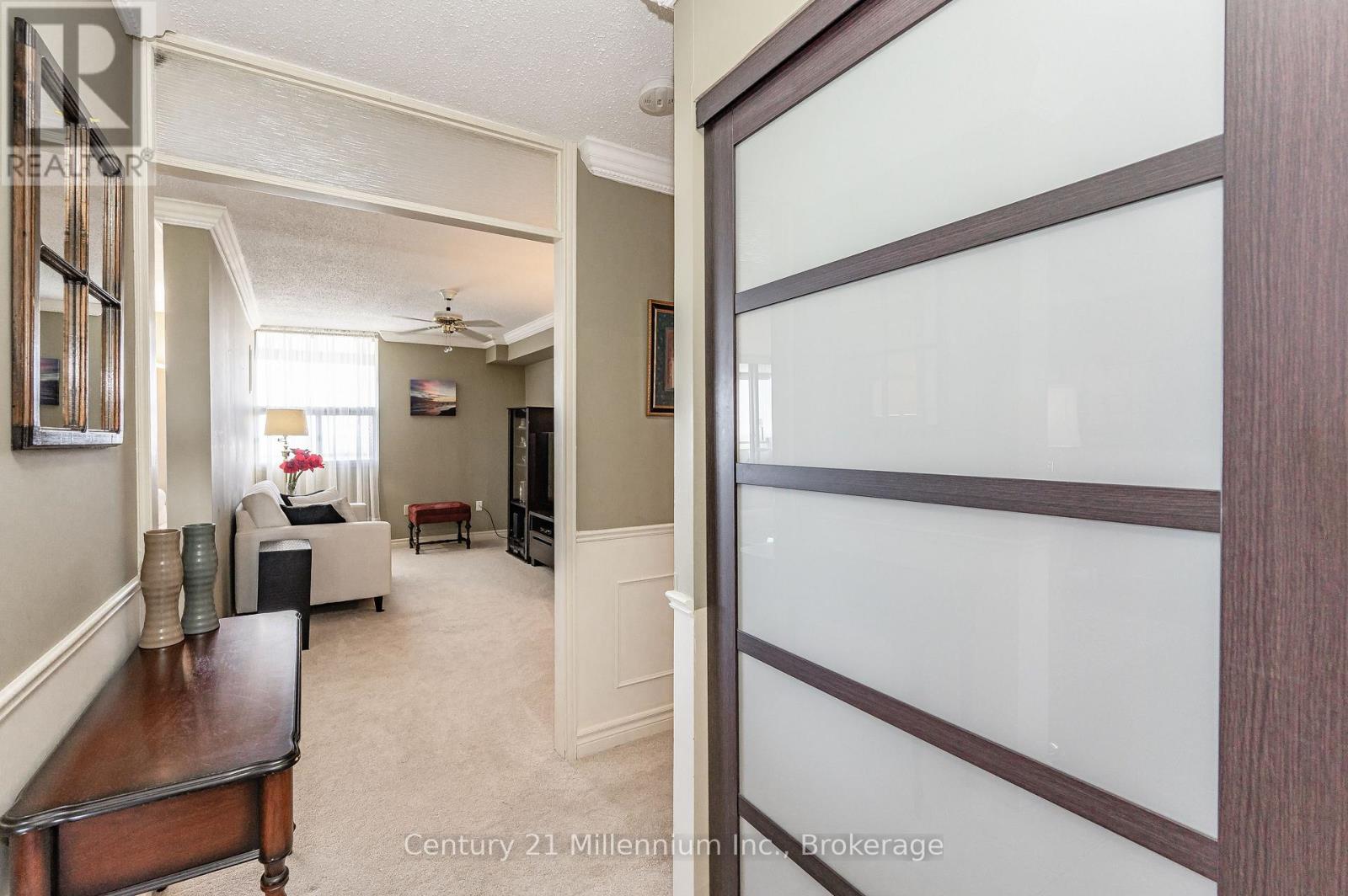 1605 - 2055 Upper Middle Road, Burlington (Brant Hills), Ontario  L7P 3P4 - Photo 6 - W13755656