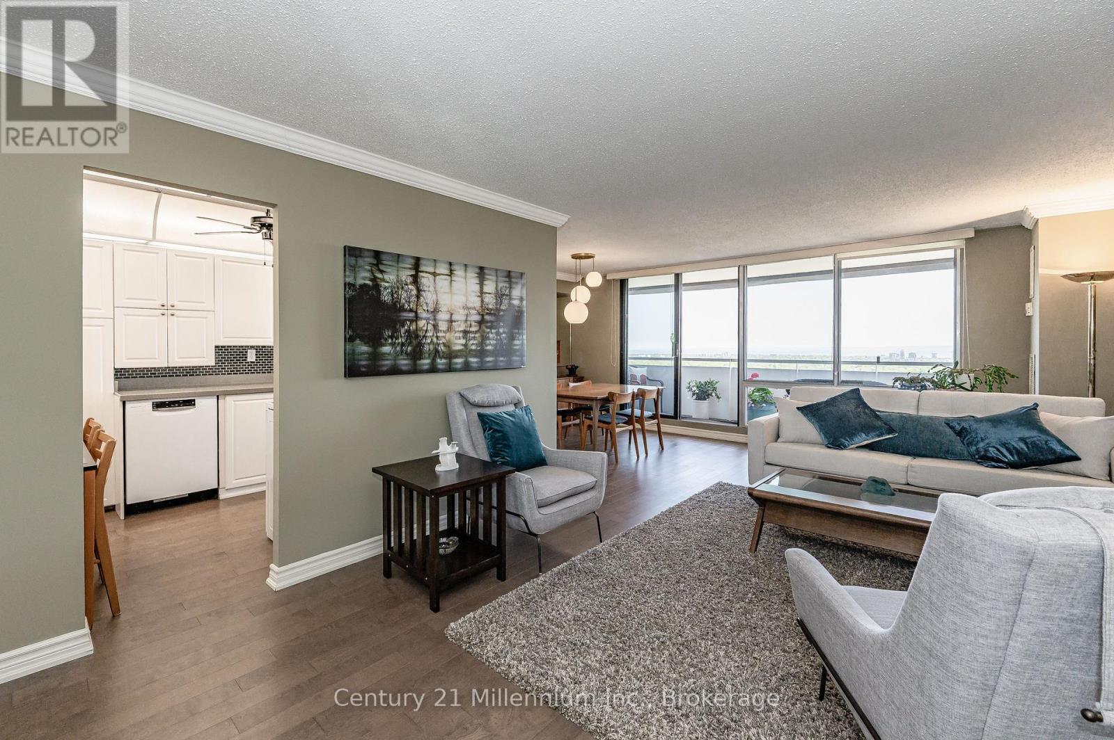 1605 - 2055 Upper Middle Road, Burlington (Brant Hills), Ontario  L7P 3P4 - Photo 7 - W13755656