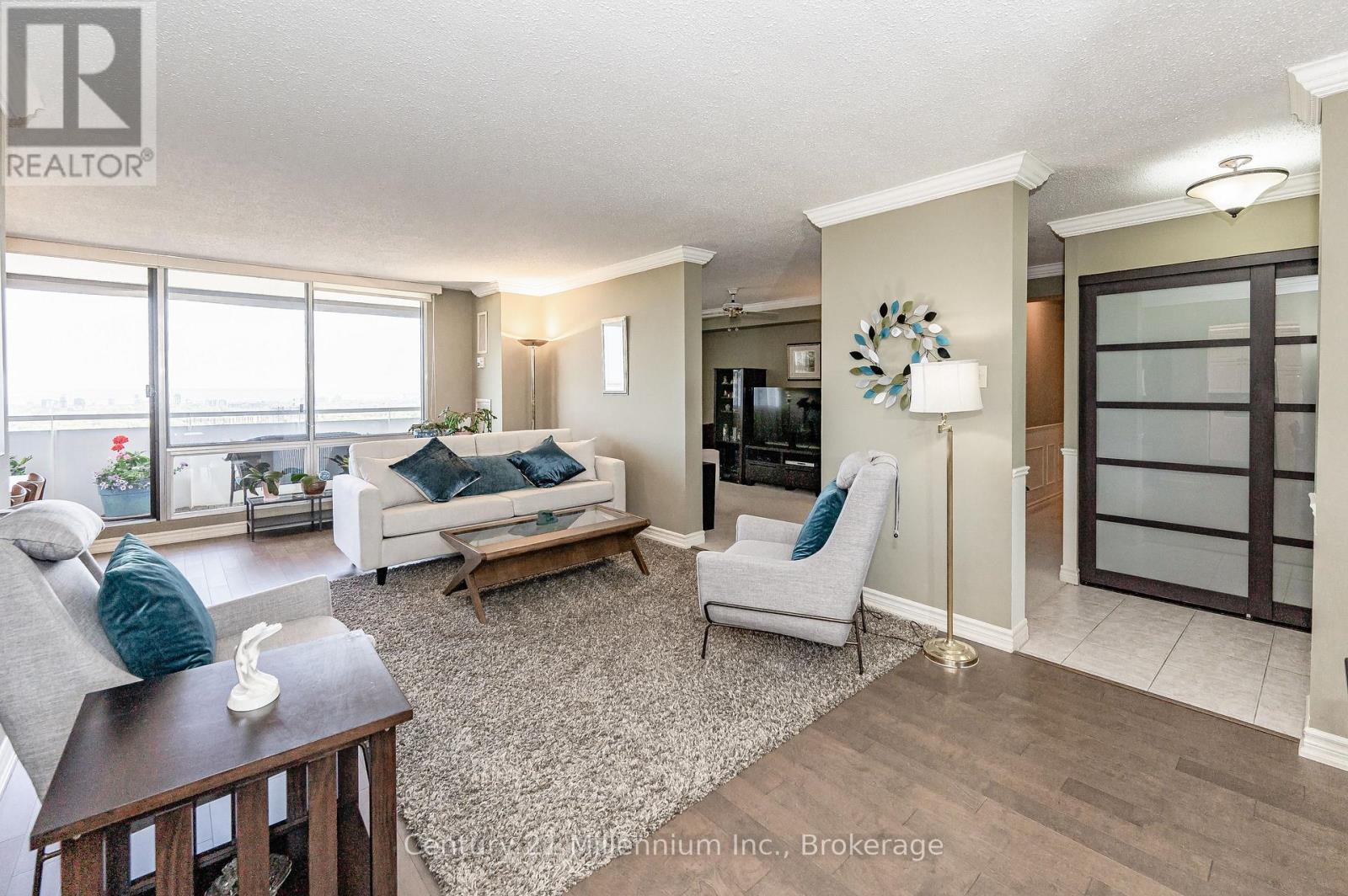 1605 - 2055 Upper Middle Road, Burlington (Brant Hills), Ontario  L7P 3P4 - Photo 8 - W13755656