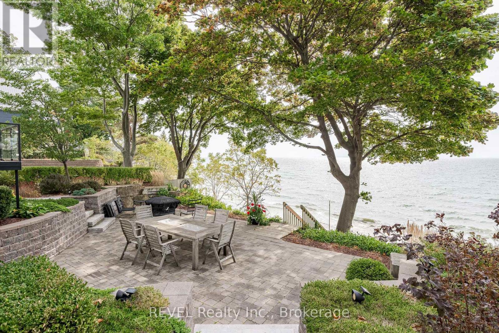 10417 LAKESHORE ROAD, Wainfleet, Ontario