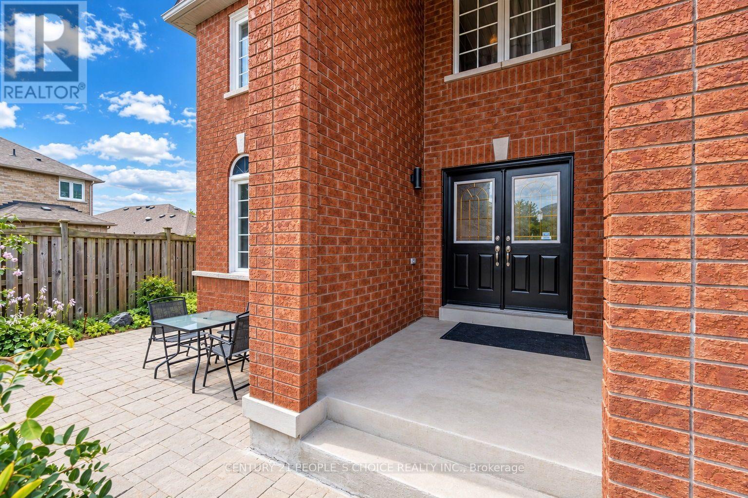 4 Imperial Crown Lane, Barrie (Innis-Shore), Ontario  L4N 0T4 - Photo 8 - S13755742