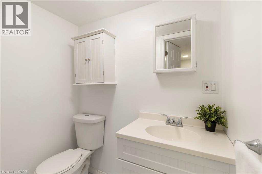 7 Purdy Crescent Unit# 2, Hamilton, Ontario  L9A 3B4 - Photo 11 - 40861341