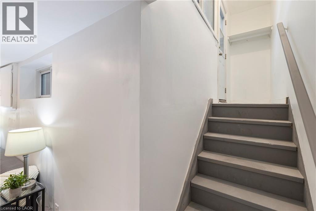 7 Purdy Crescent Unit# 2, Hamilton, Ontario  L9A 3B4 - Photo 12 - 40861341