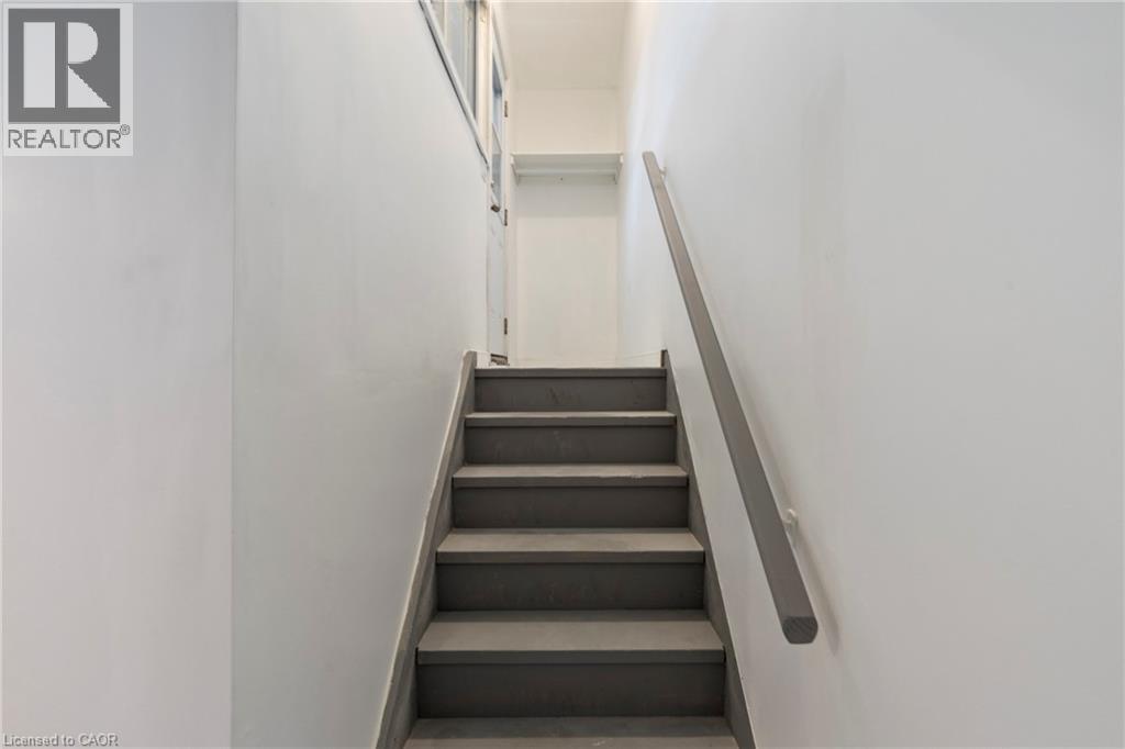 7 Purdy Crescent Unit# 2, Hamilton, Ontario  L9A 3B4 - Photo 13 - 40861341