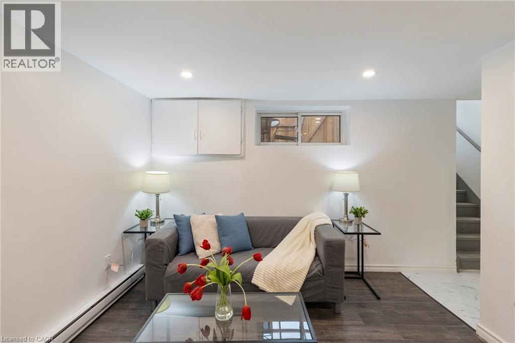 7 Purdy Crescent Unit# 2, Hamilton, Ontario  L9A 3B4 - Photo 3 - 40861341