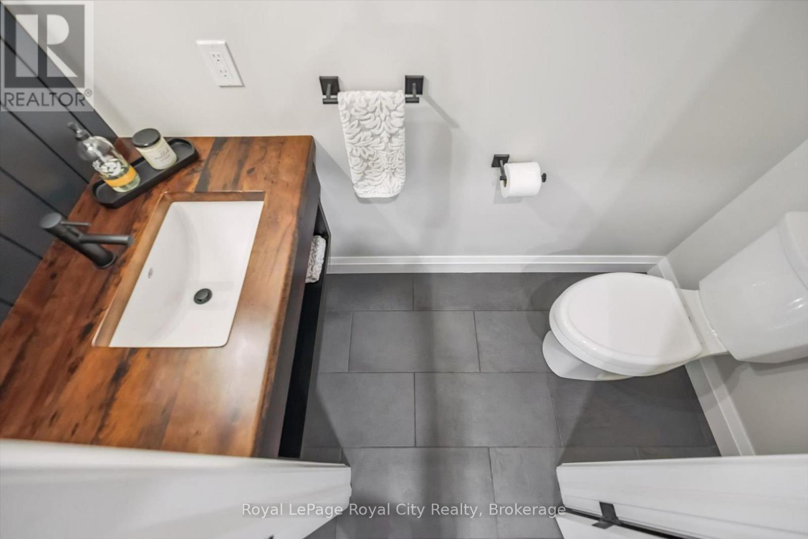 113 Sharron Court, Mapleton, Ontario  N0G 2K0 - Photo 24 - X13755722