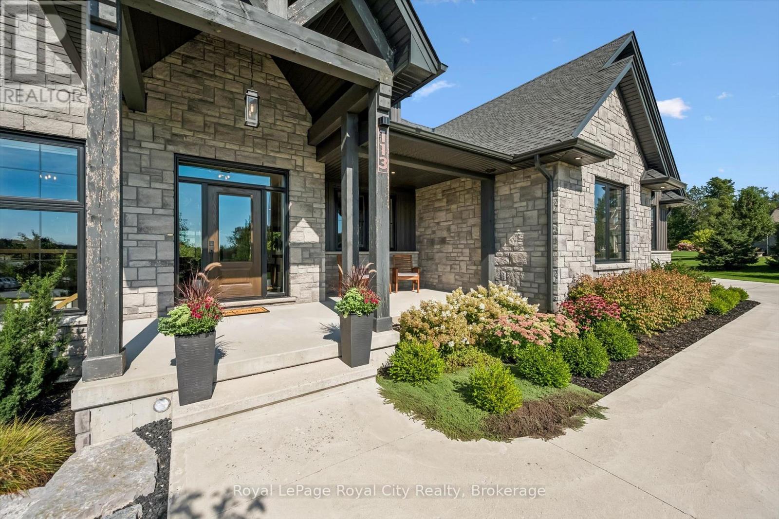 113 Sharron Court, Mapleton, Ontario  N0G 2K0 - Photo 4 - X13755722