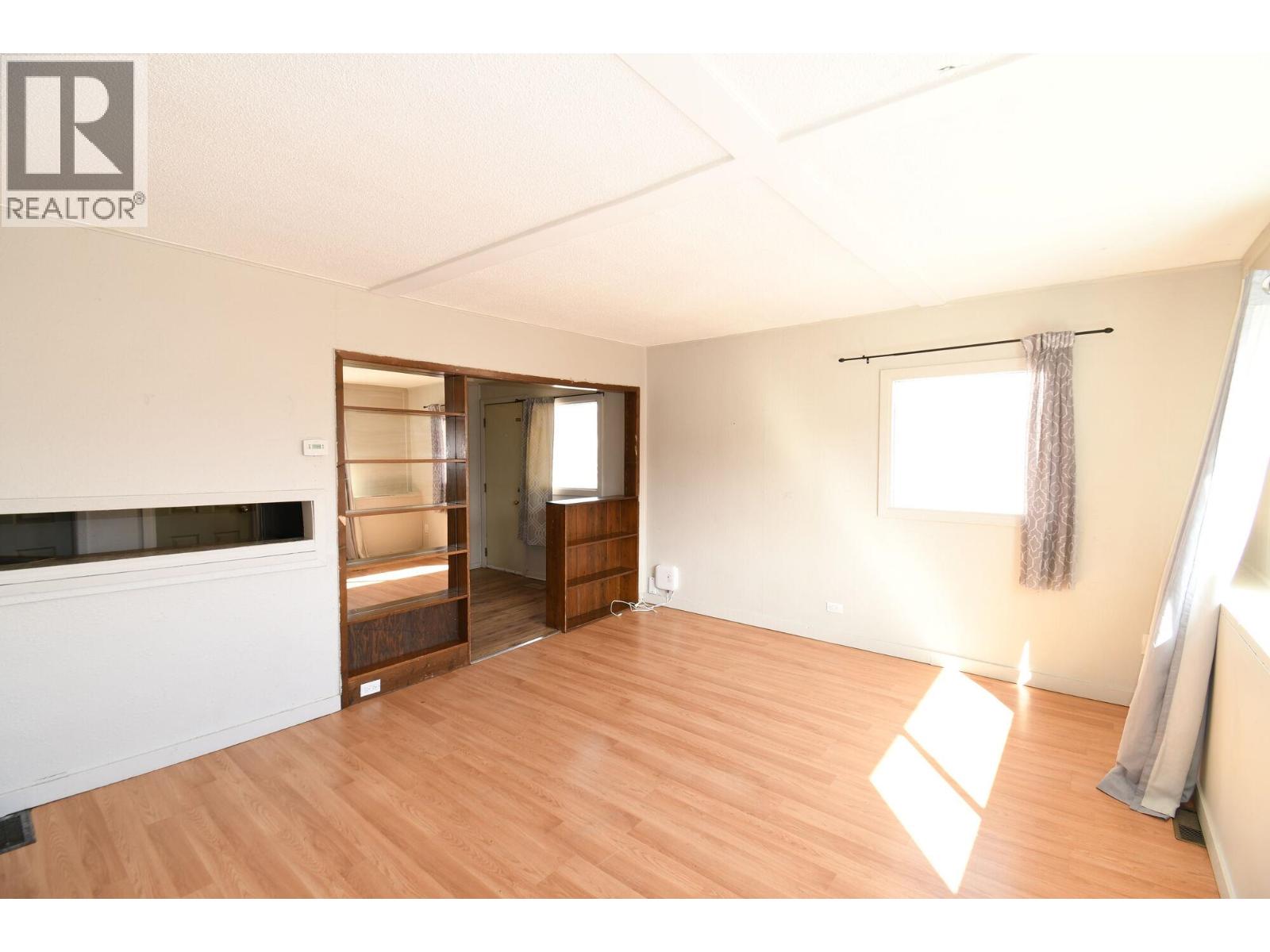 1857-1863 Juniper Street, Prince George, British Columbia  V2L 1N6 - Photo 5 - R3159938