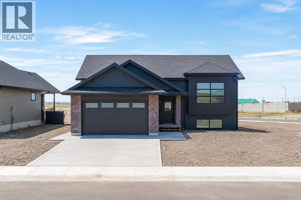 902 Willow Lane, Fort Macleod, Alberta