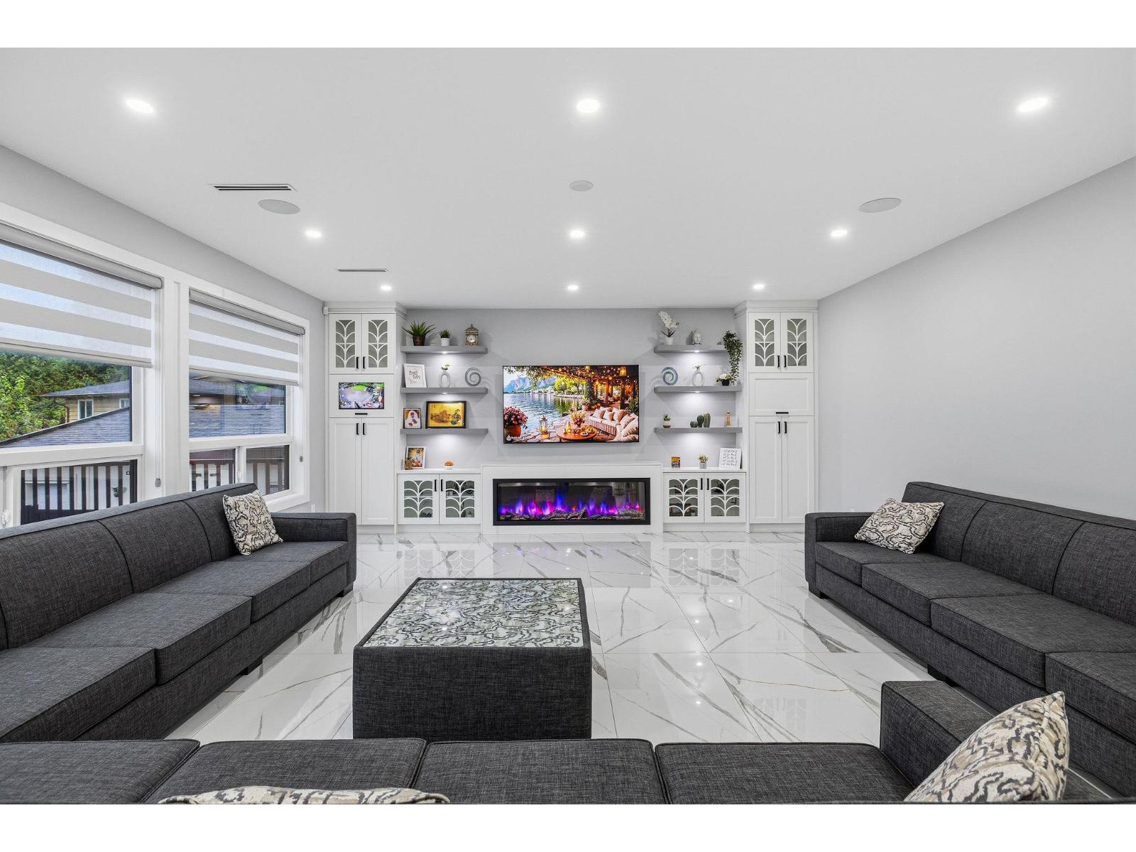 8995 Queen Mary Boulevard, Surrey, British Columbia  V3V 6R2 - Photo 4 - R3161692