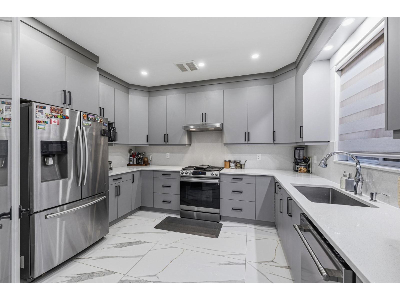 8995 Queen Mary Boulevard, Surrey, British Columbia  V3V 6R2 - Photo 10 - R3161692