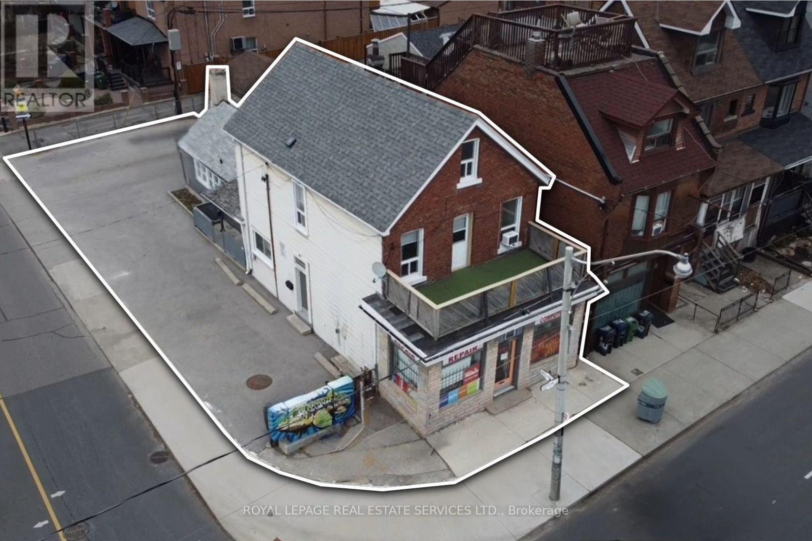 1160 DUFFERIN STREET, Toronto, Ontario